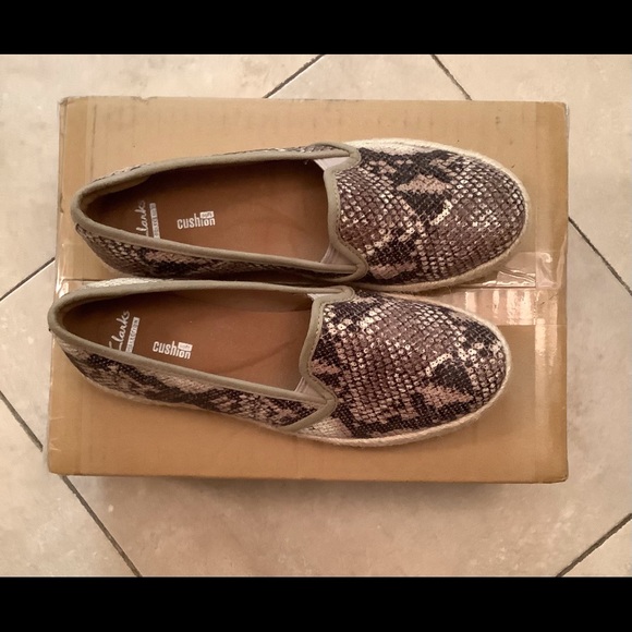 Clarks Shoes - Clark shoes